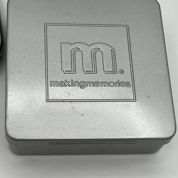 Making Memories Magnetic Stamp Set - Handle, Bases, and Express It Alphabet - Picture 7 of 8